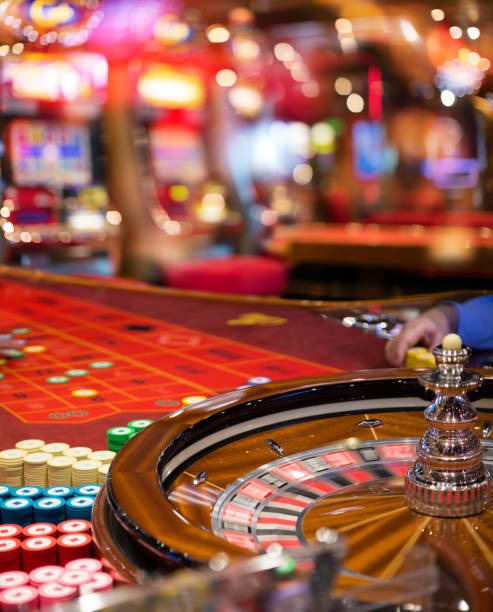 Live baccarat studio feed running smoothly on a low-data smartphone interface.